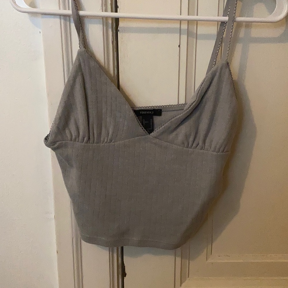 Gray slightly cropped tank top